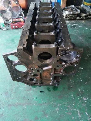kupować Części zamienne do koparki Części do silnika dla Komatsu SAA6D140E-5 BLOK CYLINDRA MOTORA online manufacture